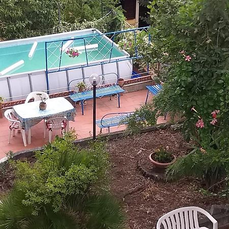 Casa Vacanze Gioia Трекастаньї Екстер'єр фото