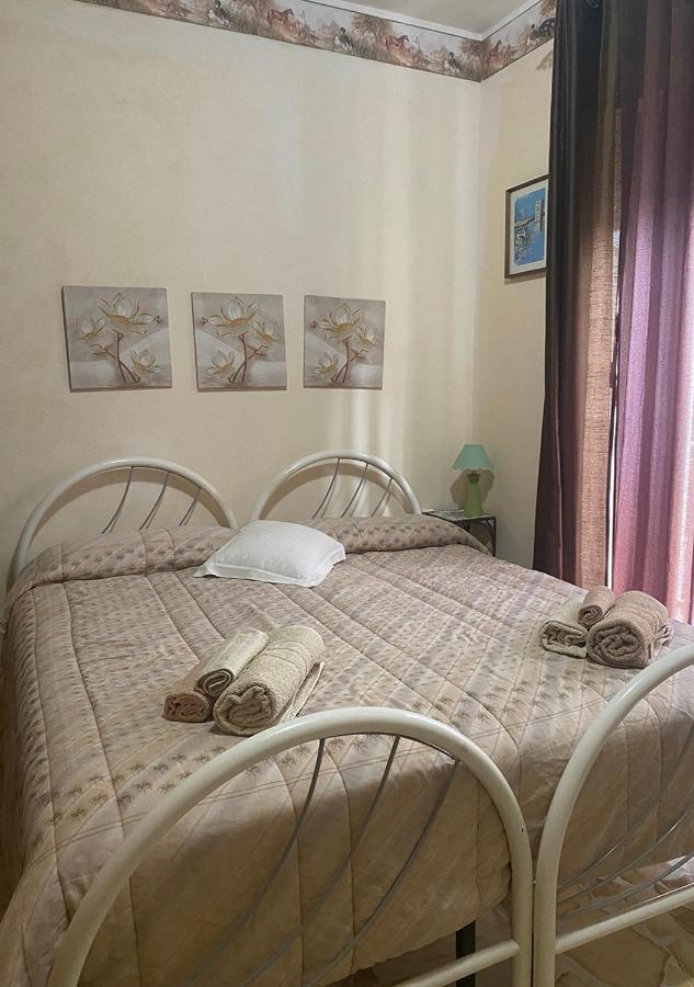 Casa Vacanze Gioia Трекастаньї Екстер'єр фото