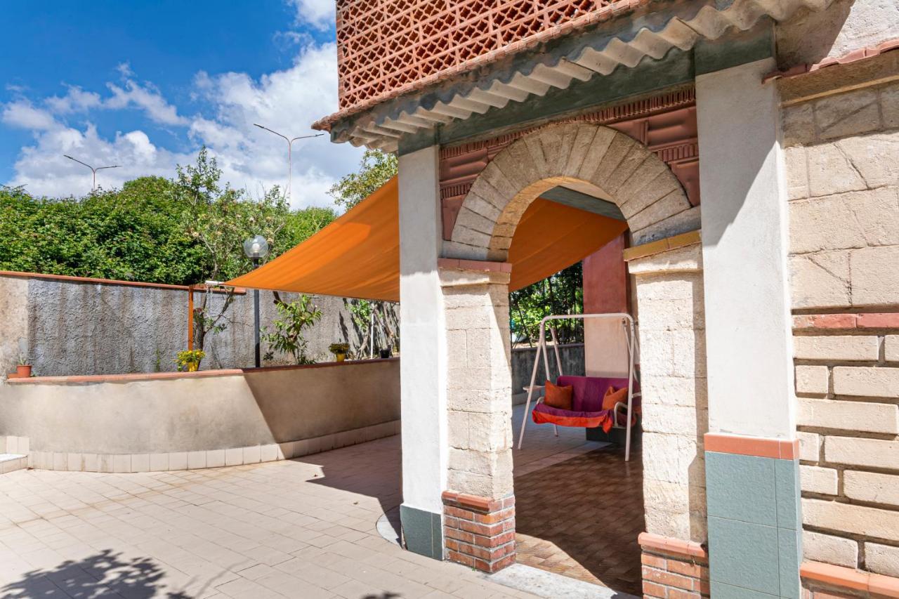 Casa Vacanze Gioia Трекастаньї Екстер'єр фото