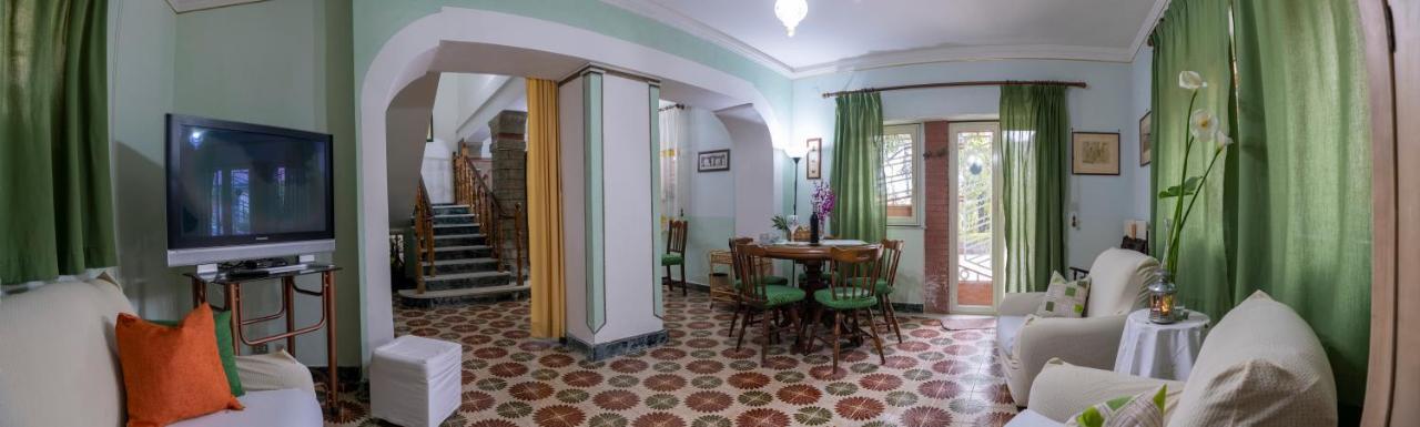 Casa Vacanze Gioia Трекастаньї Екстер'єр фото