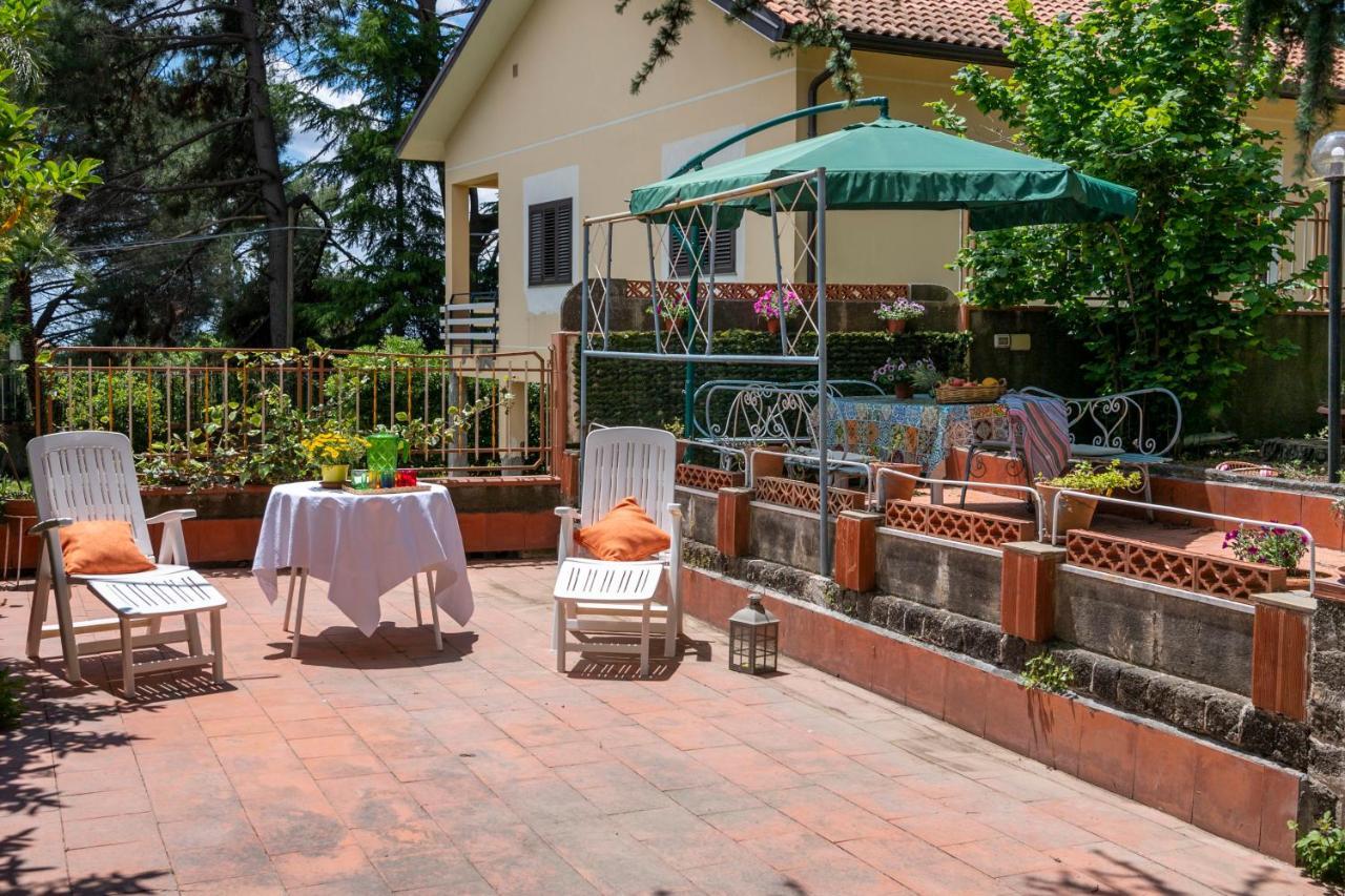 Casa Vacanze Gioia Трекастаньї Екстер'єр фото